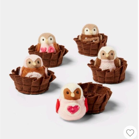 NWT Featherly Friends" Chocolate Box 2025 Valentine's Day Decorative Birds lot - Picture 6 of 7